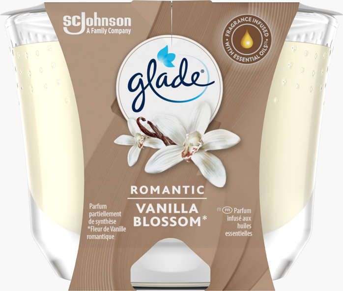 Glade® Design Bougie Longue Durée Romantic Vanilla Blossom 