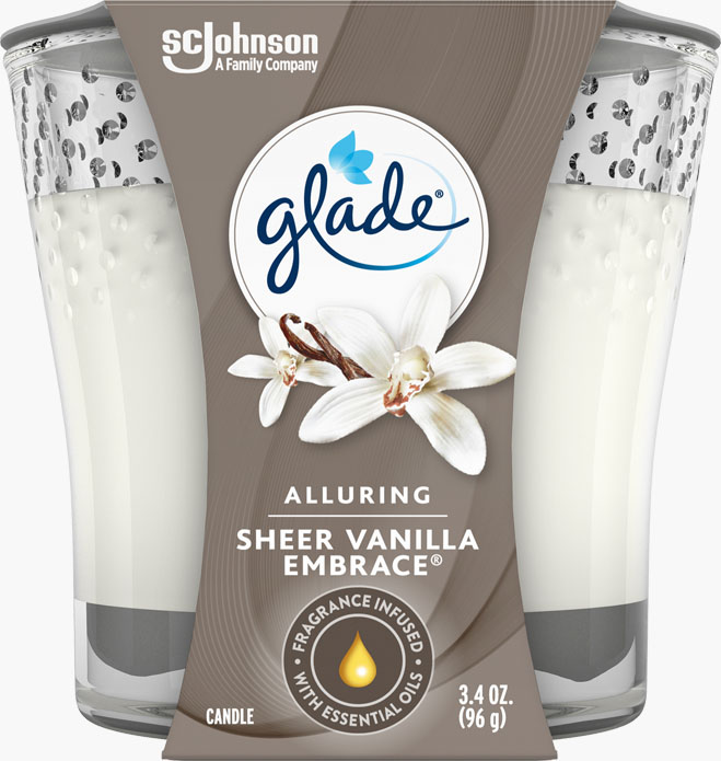 Glade® Sheer Vanilla Embrace Candle